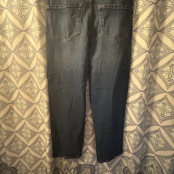 NWT Nicole Miller Vintage Comfort Jeans in Deep Blue W/Pockets “Worn Style” - Picture 10 of 16